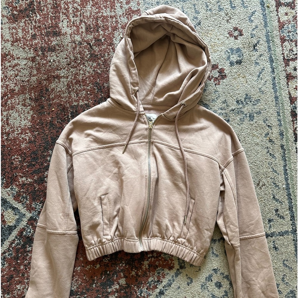 NWOT women’s cropped jacket size medium